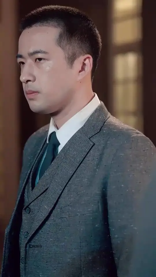 《绝爱倾城》：跨越时空的虐恋史诗，揭秘爱与牺牲的终极意义！